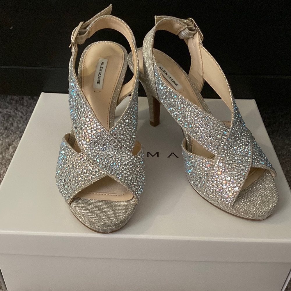 NEW IN BOX - Alex Marie Lavonnie Heels